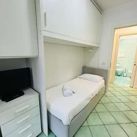 公寓 Martinelli Flexrent - Immobiliare Abissinia 里乔内