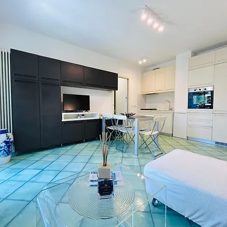 Martinelli -flexrent Immobiliare Abissinia * Riccione